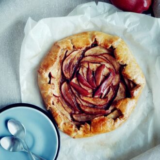 Apple galette