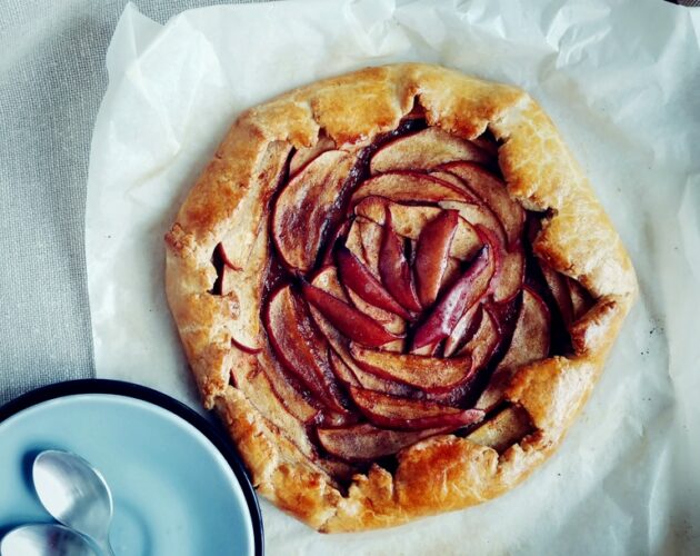 Apple galette