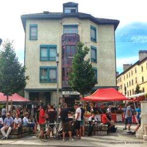 Les Grottes Geneva 4