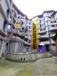 Schtrumpfs Building Geneva 1